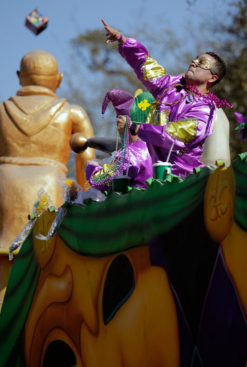 Krewe of Tucks 2017: See photos of the potty-humor parade